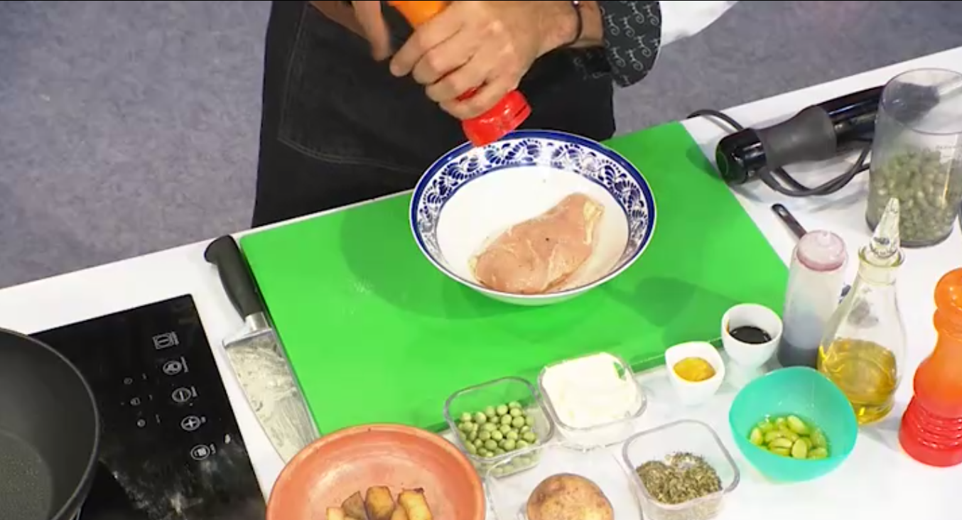 Haga un delicioso pollo al horno al estilo de Leo Morán