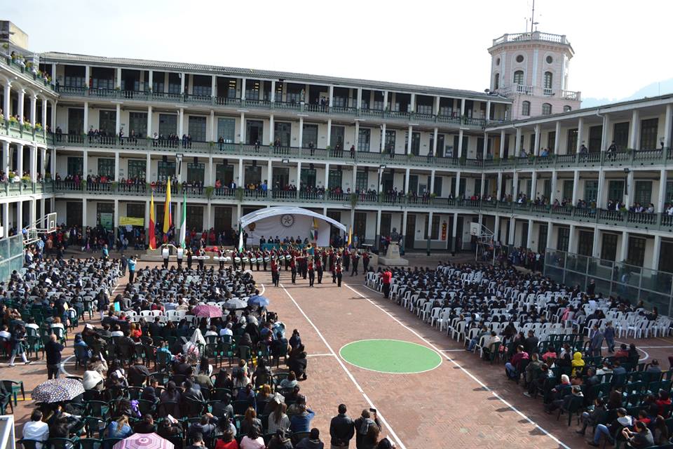 Top 10 de los mejores colegios públicos en la Prueba Saber 11° (ninguno está en los 100 primeros lugares)