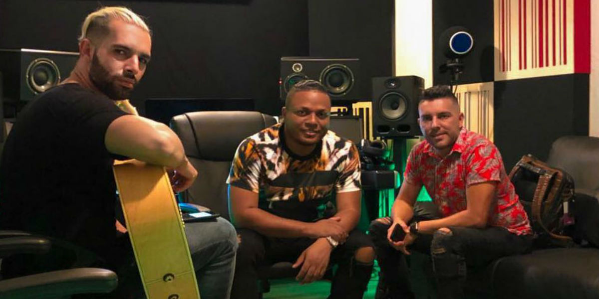 Alkilados confiesa que les han pedido cantar sobre sobre sexo para vender más