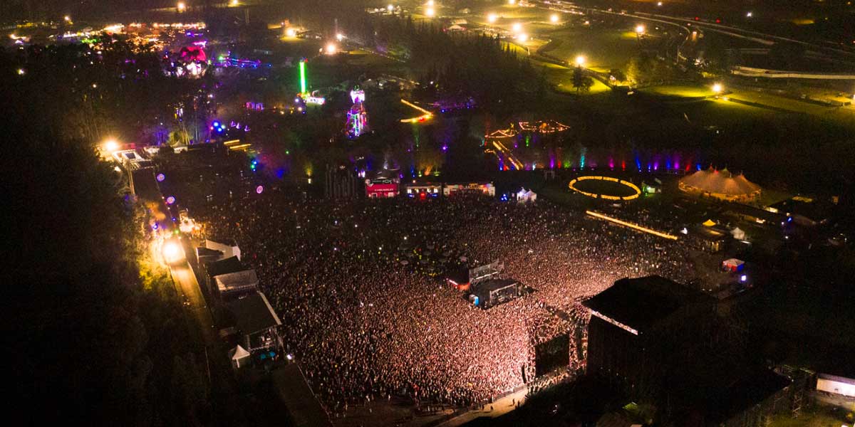 Los Arctic Monkeys cerraron la décima versión del Estéreo Picnic en Bogotá