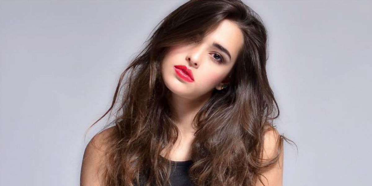 Lucy Vives desafió las reglas de Instagram y mostró sus pezones en una sensual foto