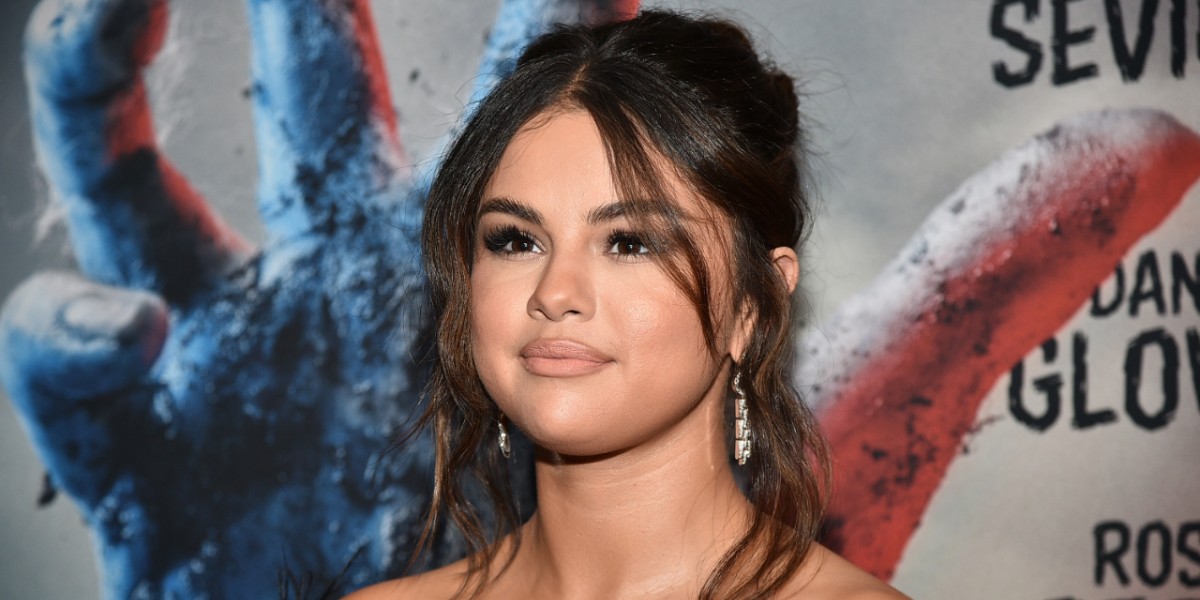 ¿Selena Gómez se cansó de los hombres e intentará con una mujer?