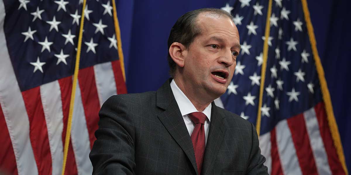 Renuncia Alexander Acosta, secretario de Trabajo de EE. UU.