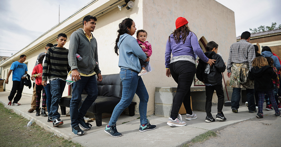 EE. UU. ordena bloquear solicitudes de asilo a inmigrantes centroamericanos