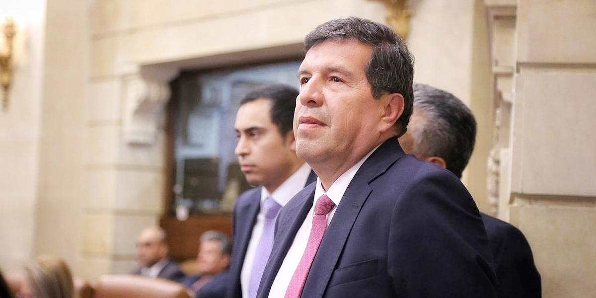 Congreso eligió al abogado Virgilio Almanza como nuevo magistrado del CNE