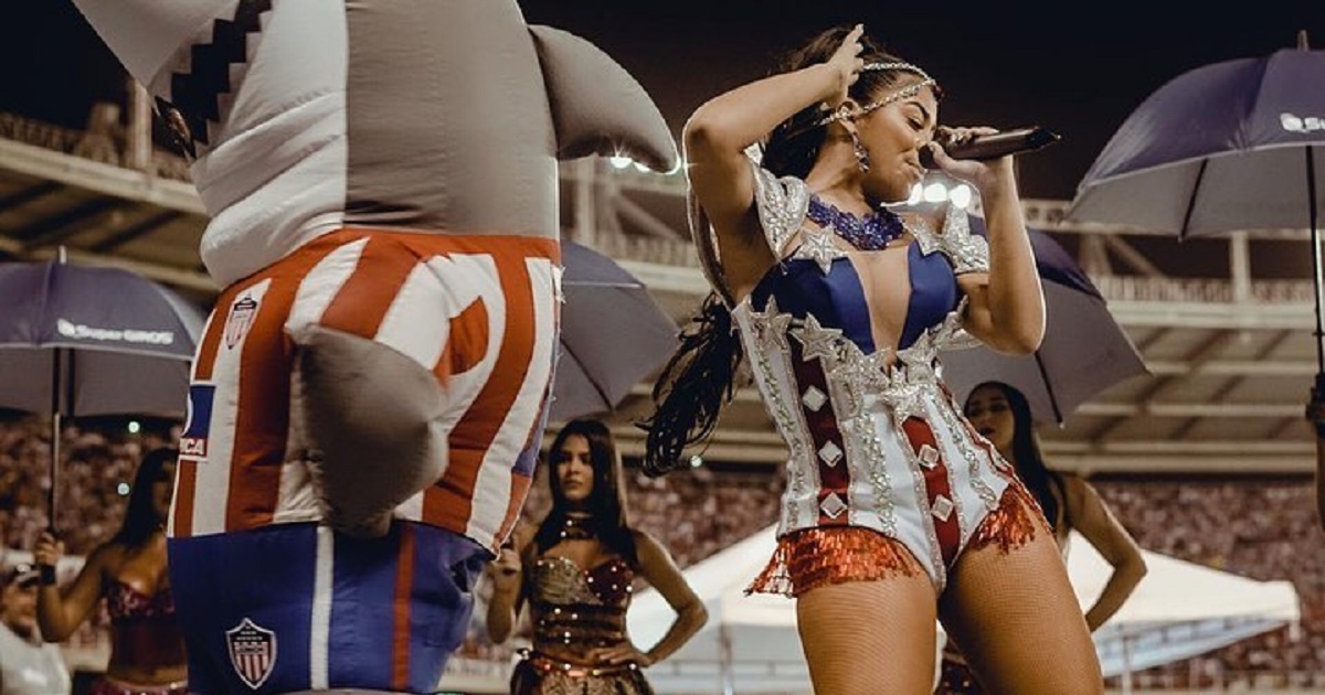Así fue la ignorada (y abucheada) presentación de ‘la Sailor Moon’ en la final Junior vs América