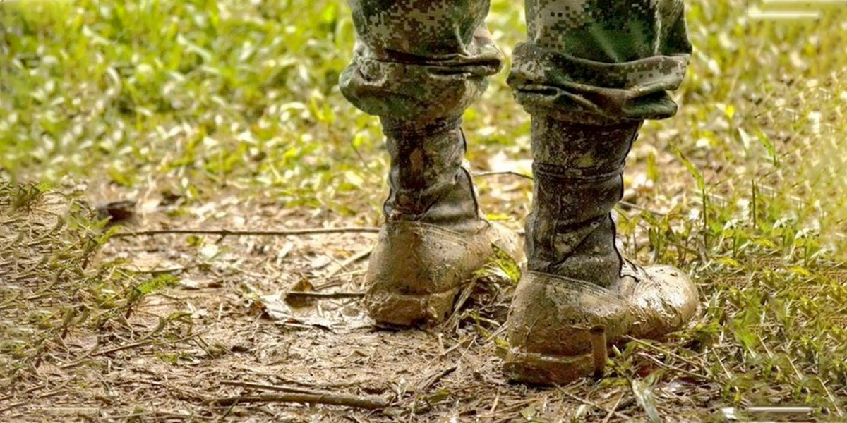 Ocho soldados resultaron heridos tras caer en campo minado en Bolívar